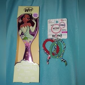 Disney's Tiana wet brush and scunci hair ties